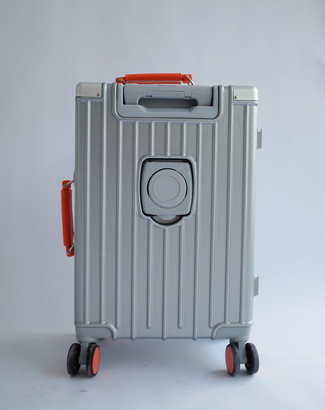 Custom Suitcase Small (silver)